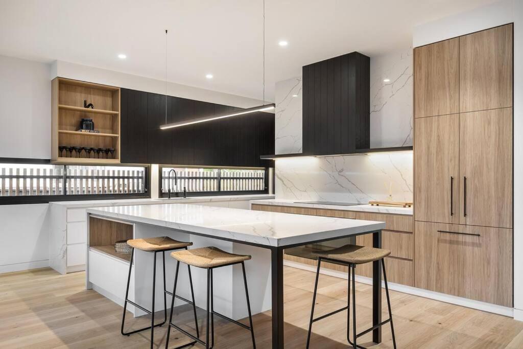Kirks On Park - Brand New Luxury Home, Great Location 索伦托 外观 照片