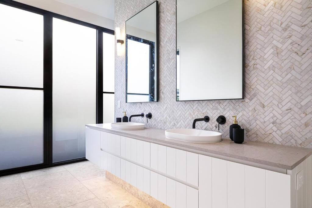 Kirks On Park - Brand New Luxury Home, Great Location 索伦托 外观 照片
